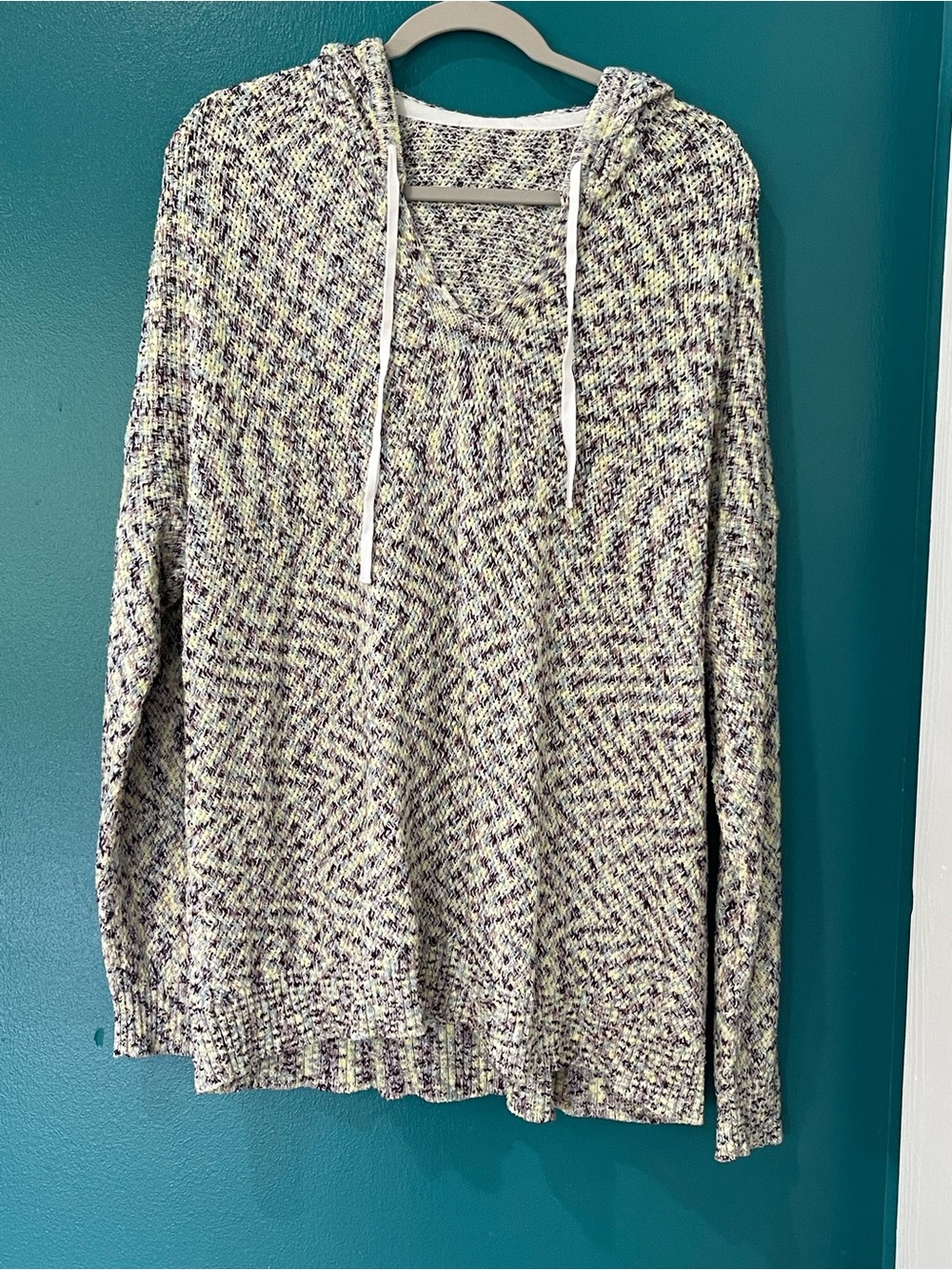 Cozy Hooded Pullover Sweater in Cream Mix